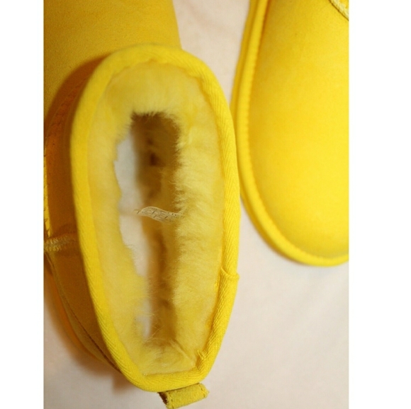 NIB UGG CLASSIC ULTRA MINI BOOTS SZ 5M ๐ซ CANARY ๐๐๐ - Picture 7 of 12